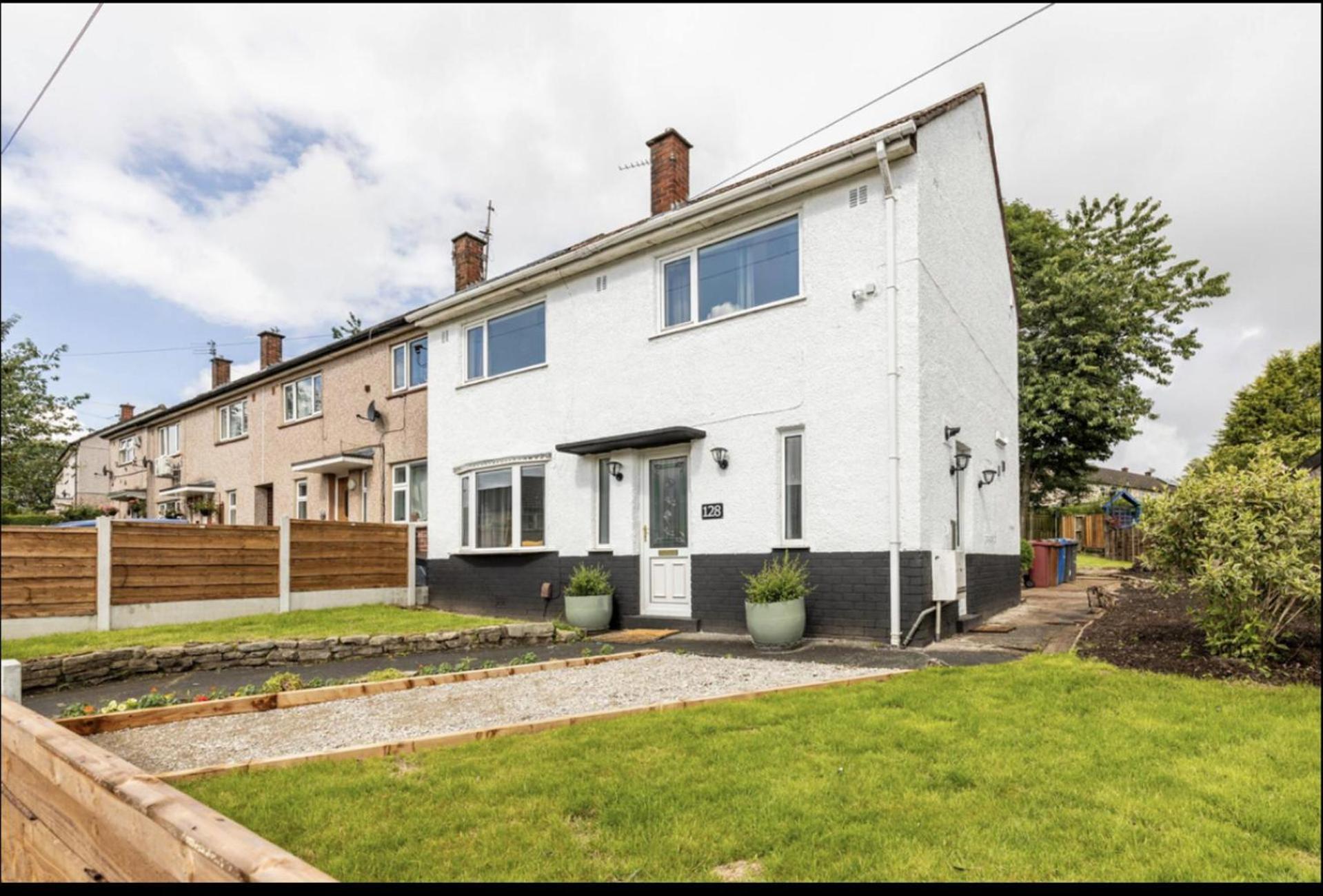 Come & Unwind In Charming 5 Bed House In Blackburn Blackburn  Exterior foto